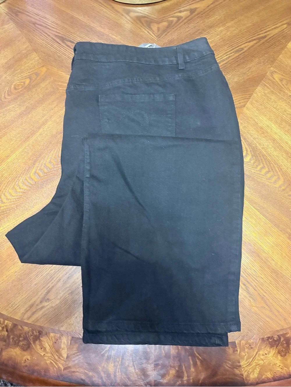 Classic Black Straight Jeans with Tag